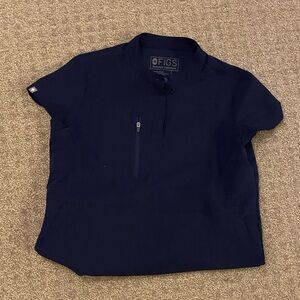 FIGS limited edition top in Navy